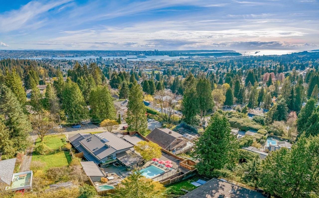 Seymour Private Bedroom, Ensuite Bathroom With Shared Pool, Hot Tub With Views North Vancouver Ngoại thất bức ảnh