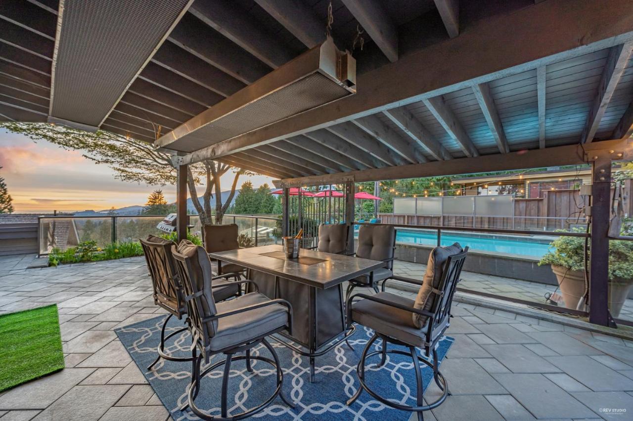 Seymour Private Bedroom, Ensuite Bathroom With Shared Pool, Hot Tub With Views North Vancouver Ngoại thất bức ảnh