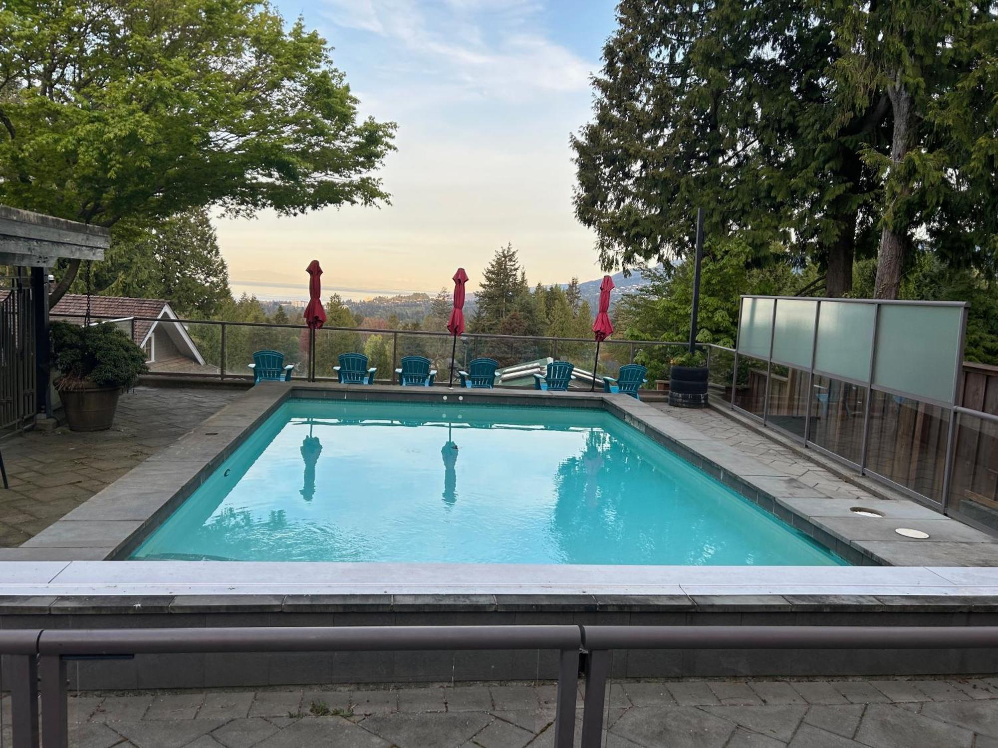 Seymour Private Bedroom, Ensuite Bathroom With Shared Pool, Hot Tub With Views North Vancouver Ngoại thất bức ảnh
