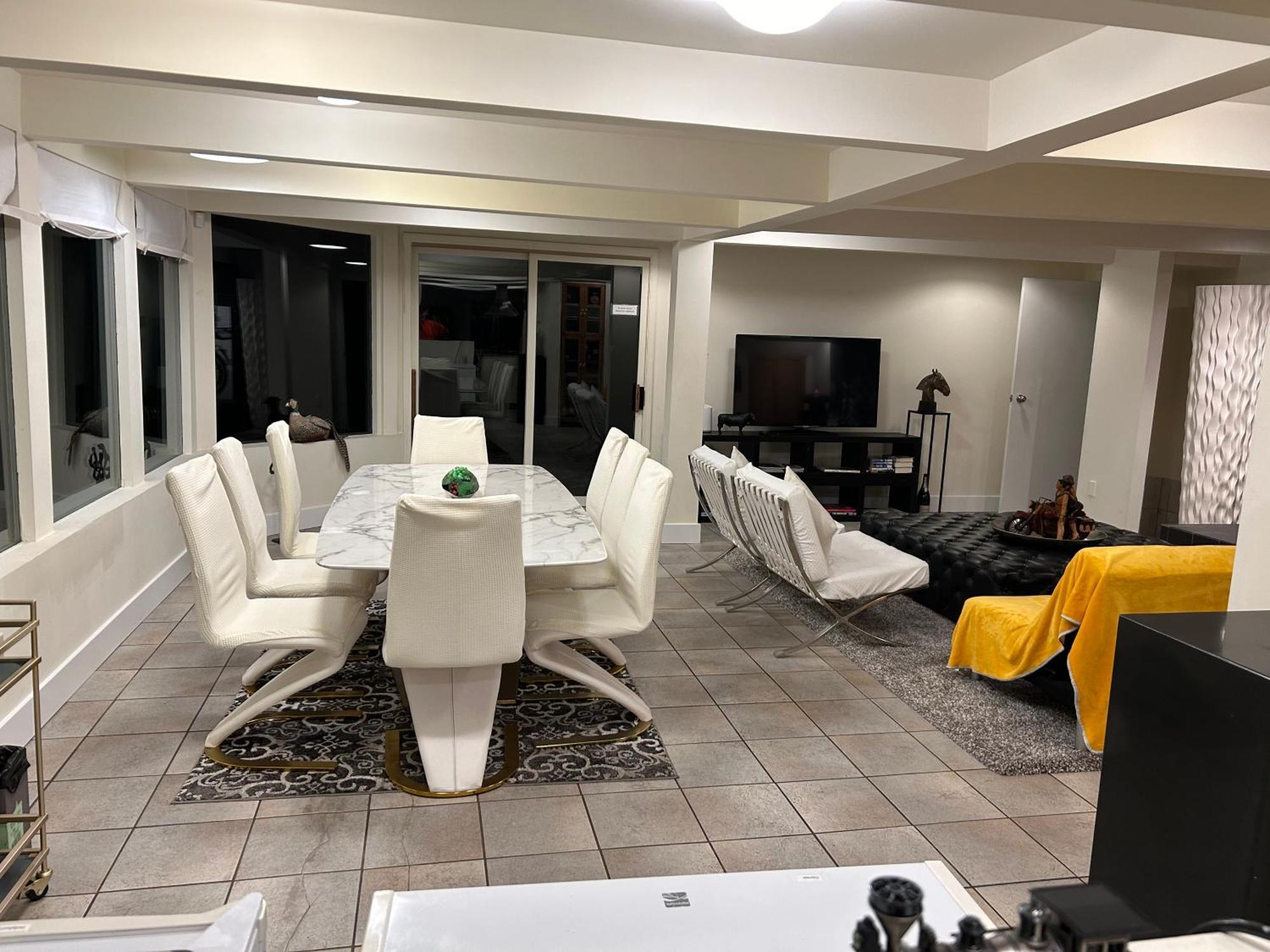 Seymour Private Bedroom, Ensuite Bathroom With Shared Pool, Hot Tub With Views North Vancouver Ngoại thất bức ảnh