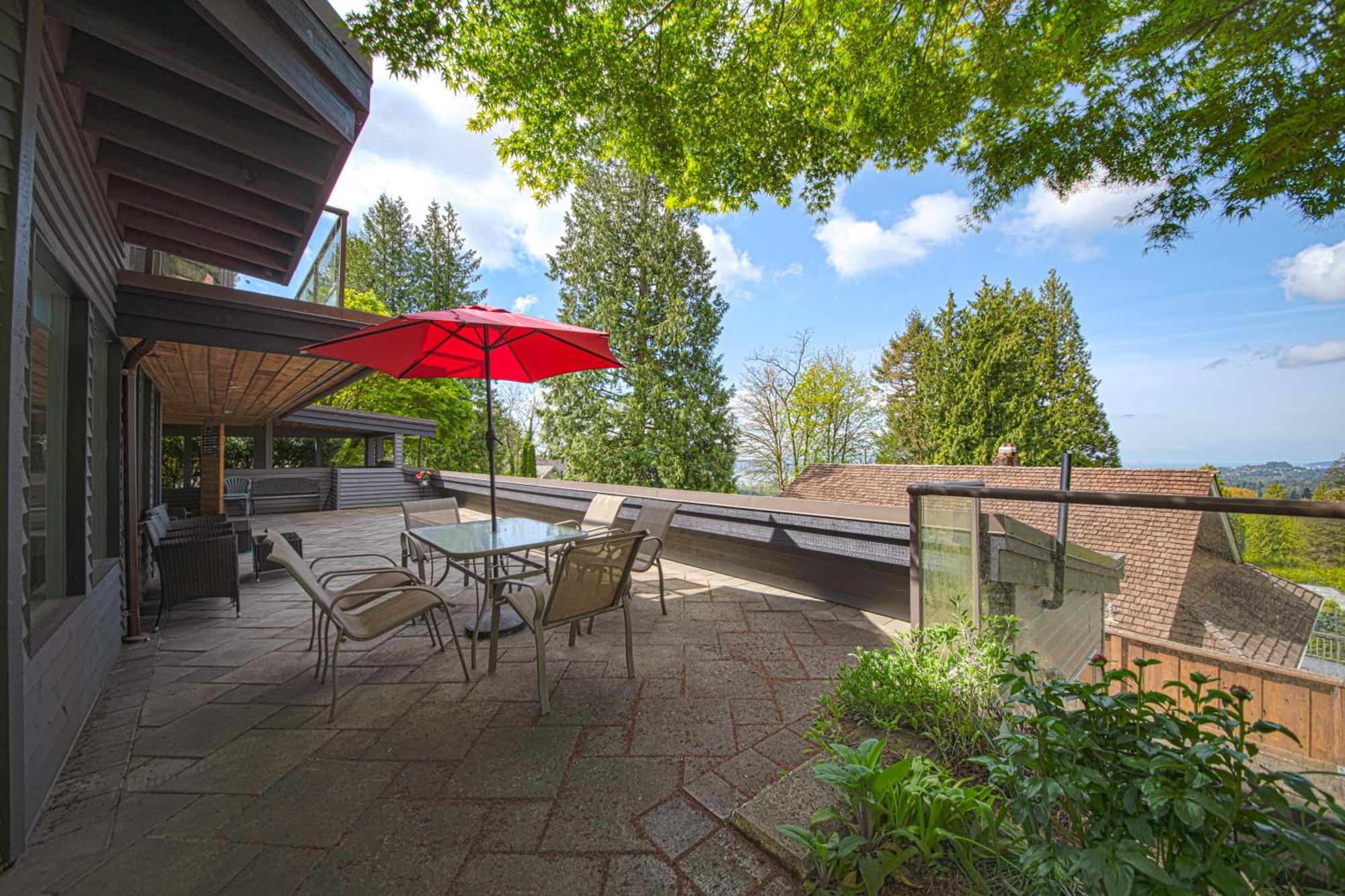 Seymour Private Bedroom, Ensuite Bathroom With Shared Pool, Hot Tub With Views North Vancouver Ngoại thất bức ảnh