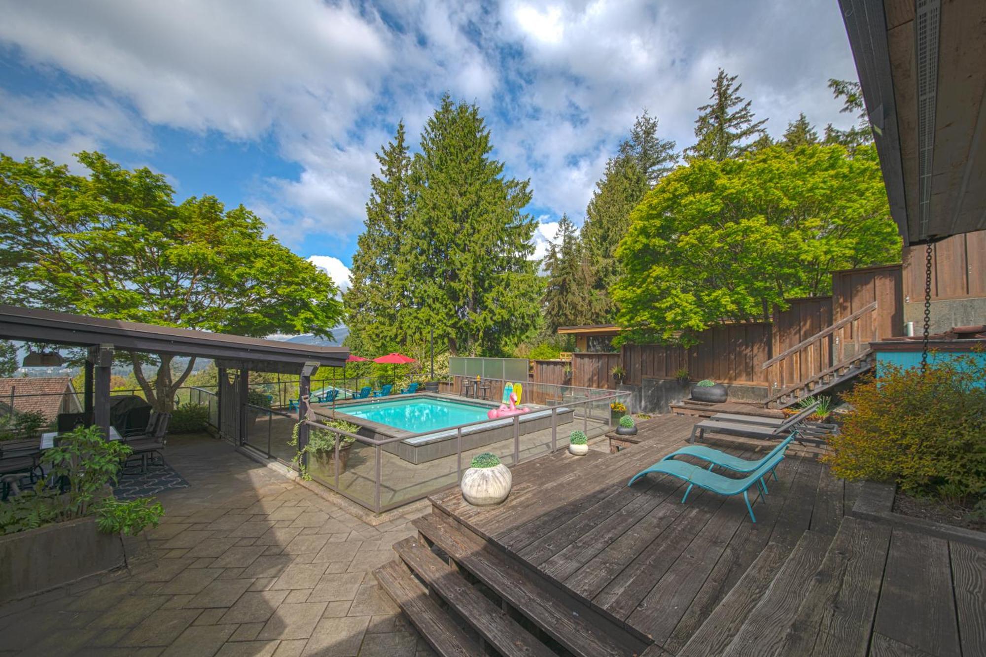 Seymour Private Bedroom, Ensuite Bathroom With Shared Pool, Hot Tub With Views North Vancouver Ngoại thất bức ảnh