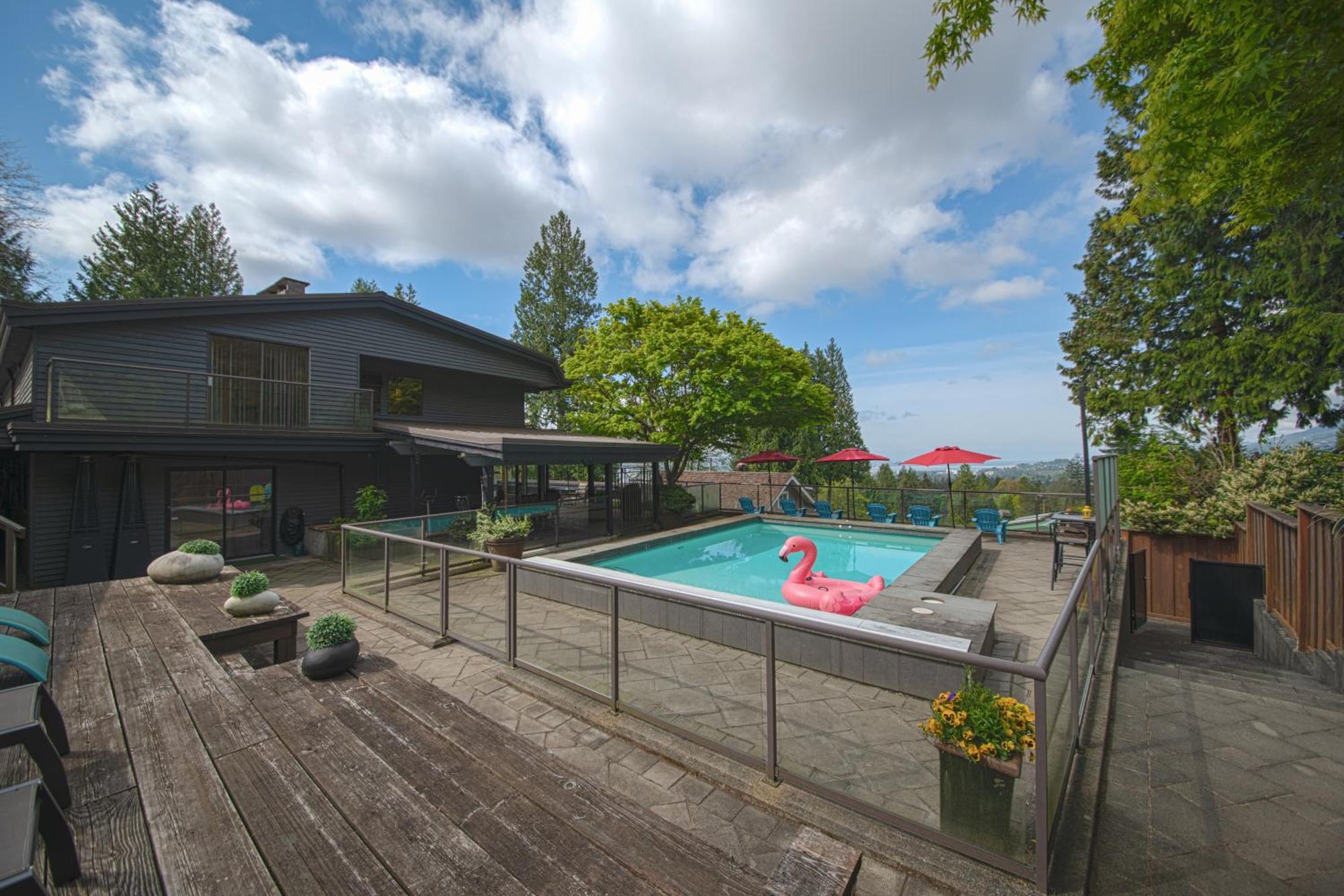 Seymour Private Bedroom, Ensuite Bathroom With Shared Pool, Hot Tub With Views North Vancouver Ngoại thất bức ảnh